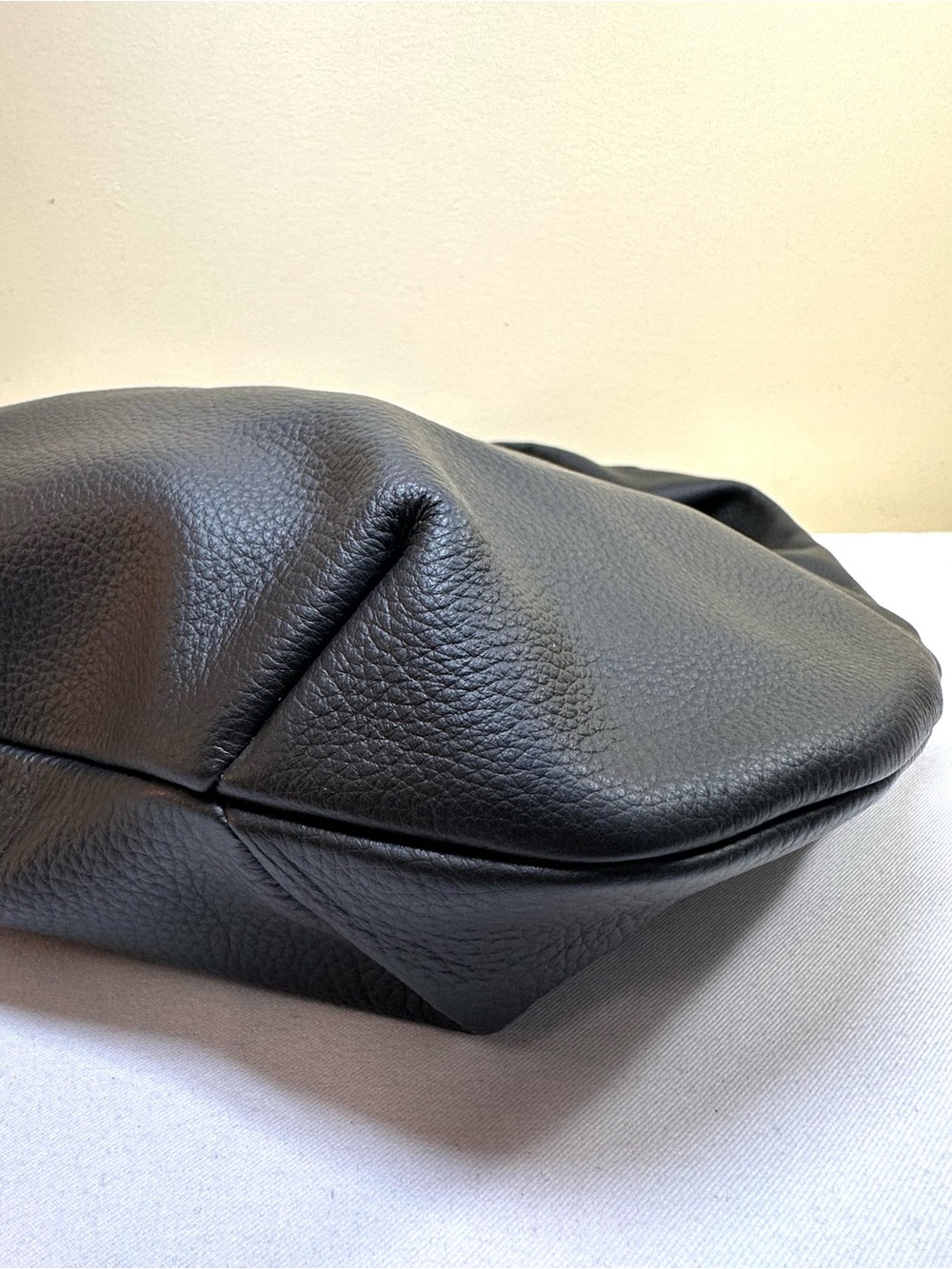 A.P.C. “Le Niege” Black grained leather Hobo Bag NWOT Retails $550 - Picture 12 of 15